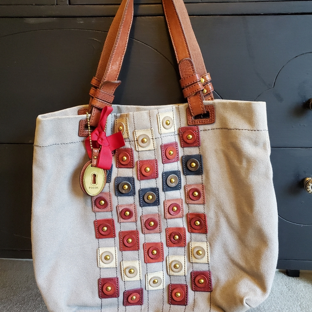 Fossil tote bag